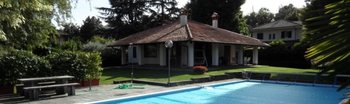Bella grande villa in pieno centro a Lesa